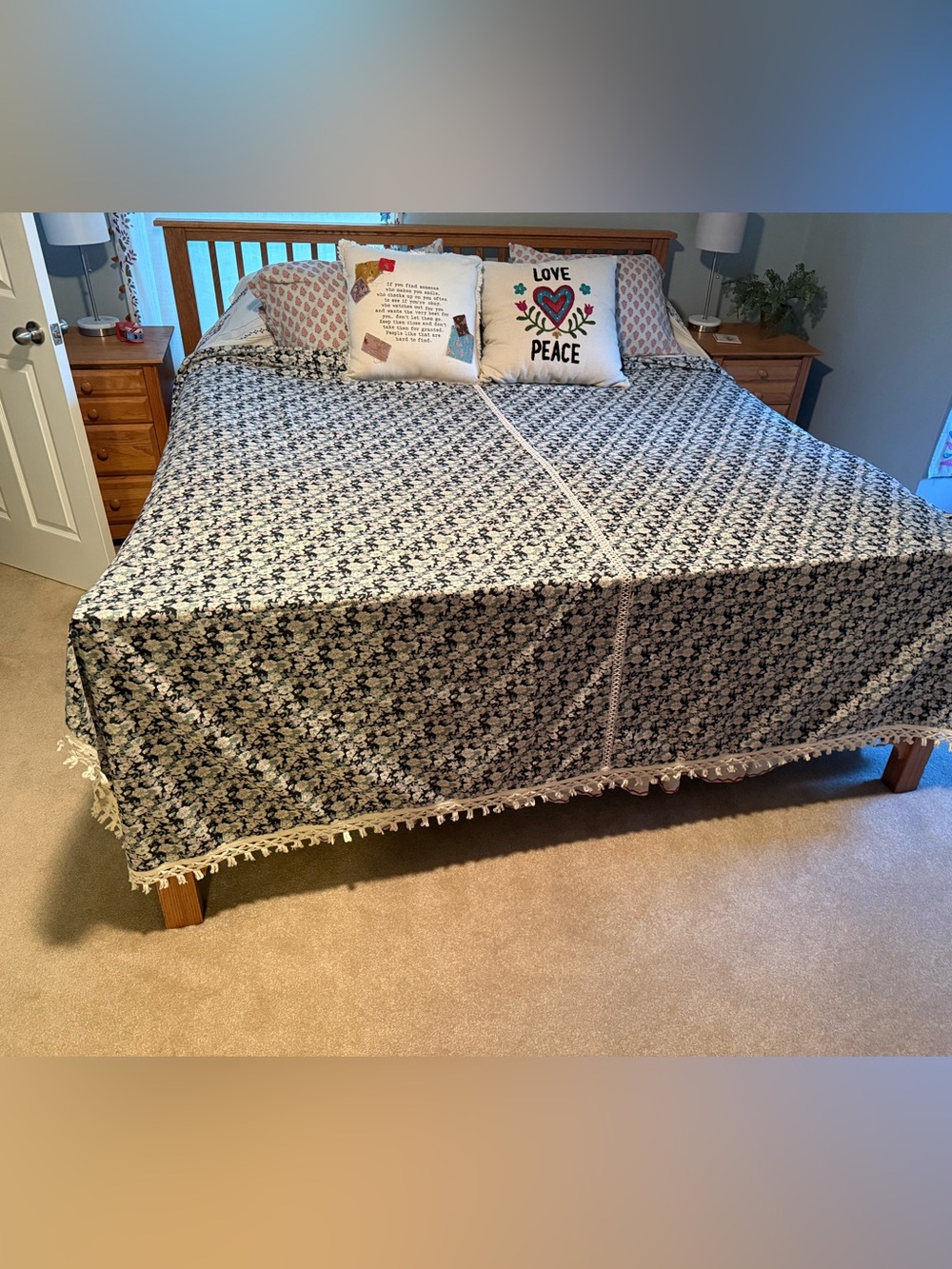 NATURAL LIFE Black & White Floral Fringe Coverlet